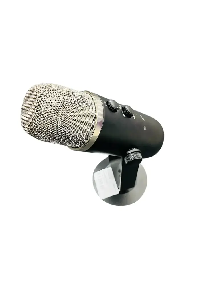 Behringer Bigfoot - View 3