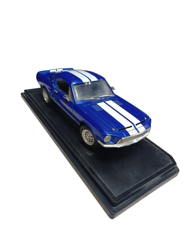 Shelby Gt500 King Of The Road- Lago Car