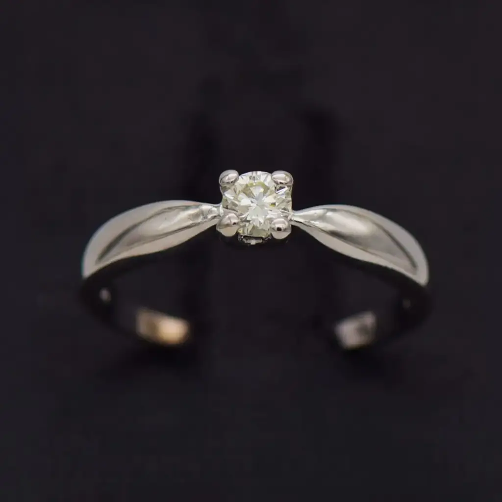 9ct White Gold Solitaire Ring