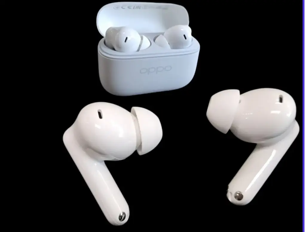 Oppo Enco Buds 3 Pro Earbuds - View 2