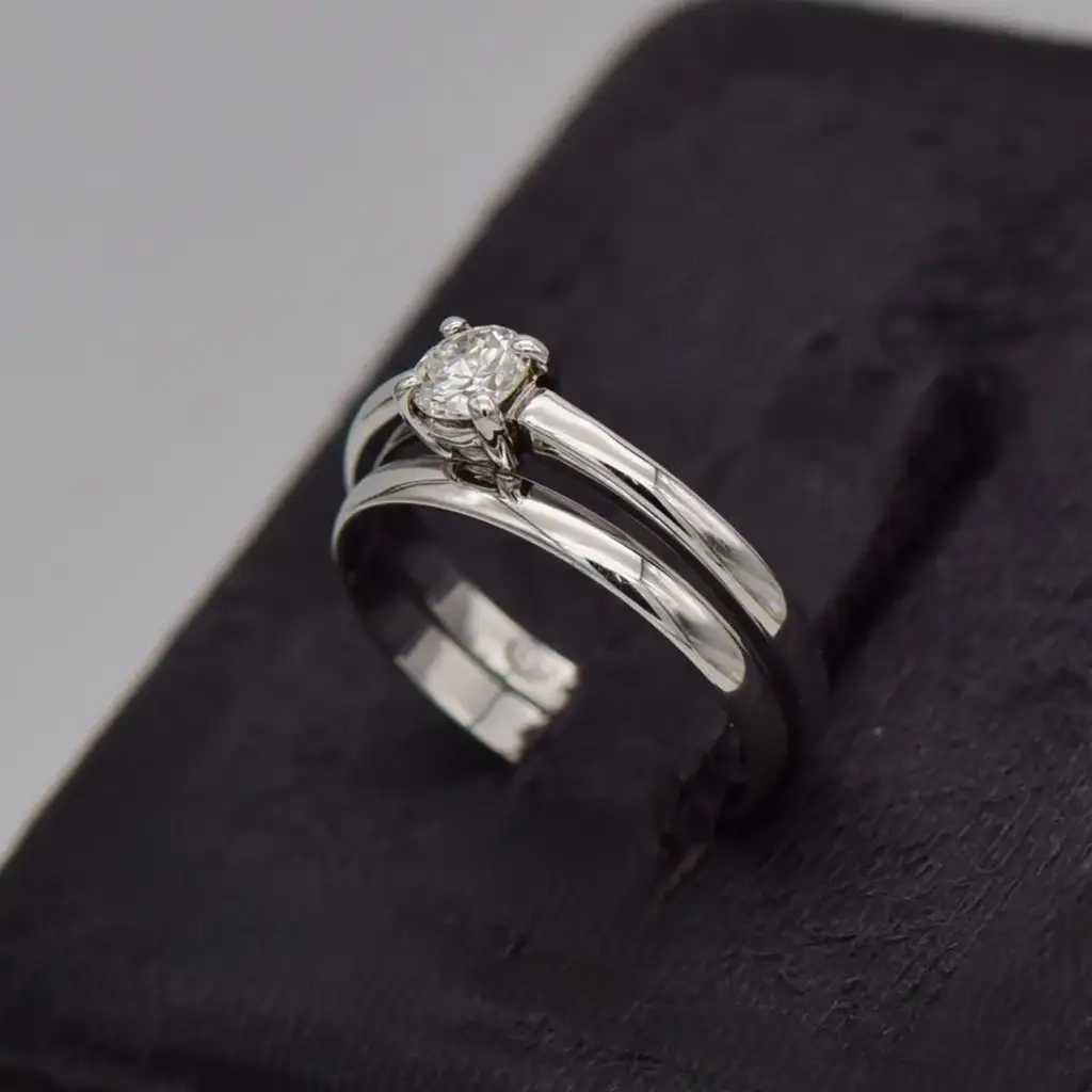 9ct White Gold Wedding Ring Twin Set - View 3