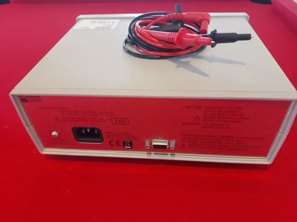 Aim-Tti 1604 Bench Digital Multimeter - View 3