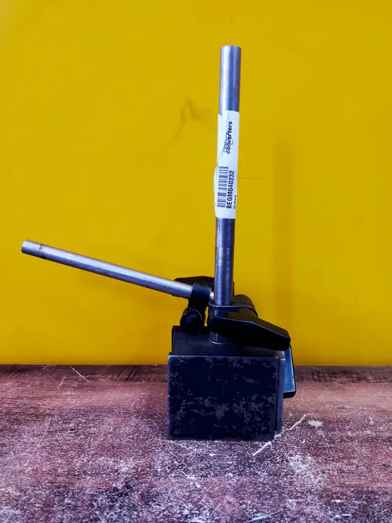 Magnetic Dial Stand