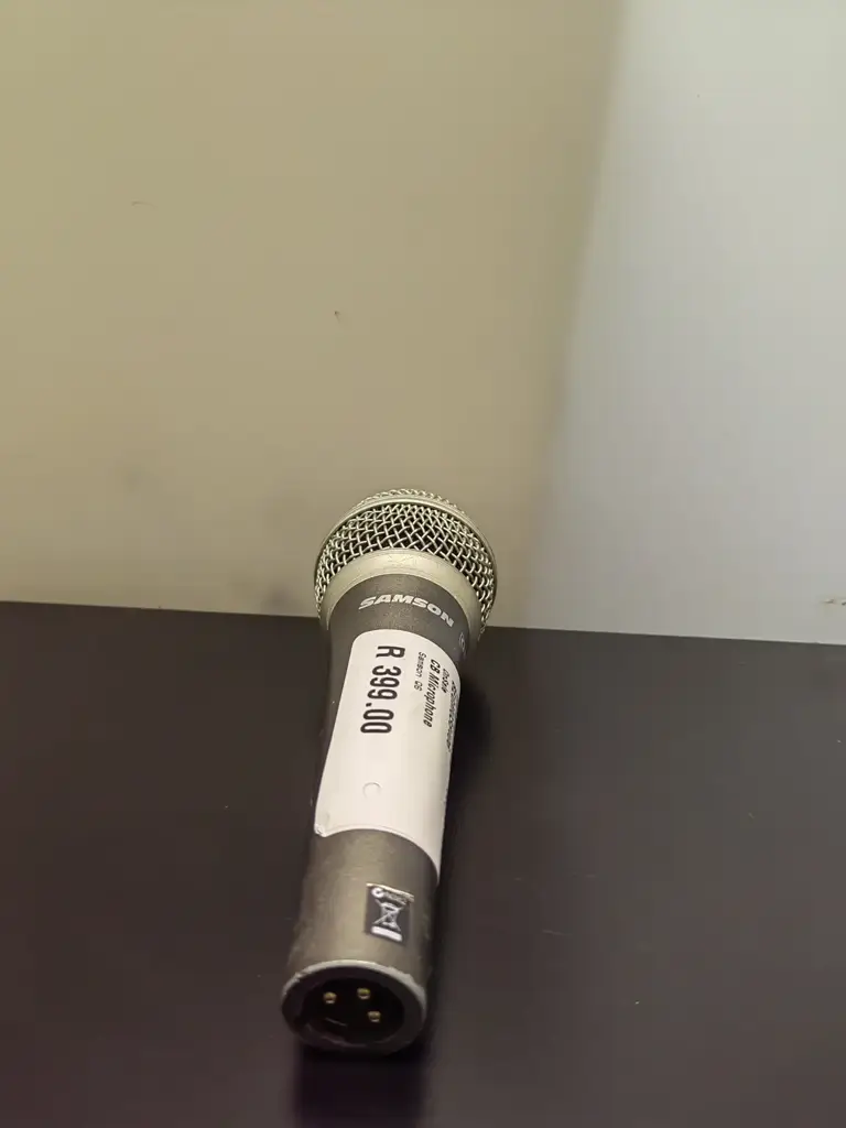 Samson Q6 Dynamic Microphone - View 4