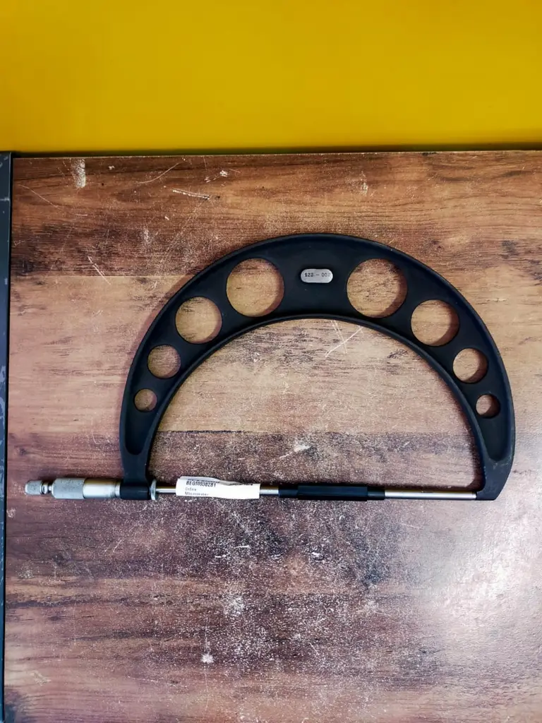 Starrett 200-225Mm Micrometer - View 3