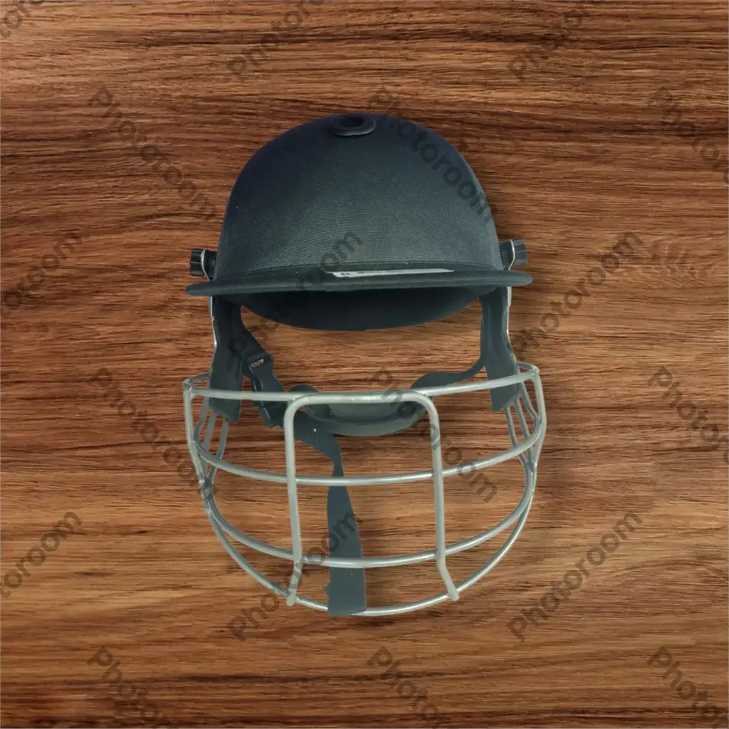 Maxed Cricket Helmet - View 2