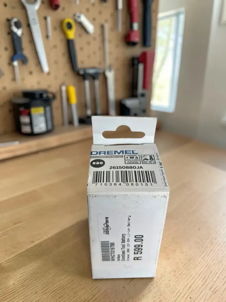 Dremel 880 12V Li-Ion Battery Pack - View 2