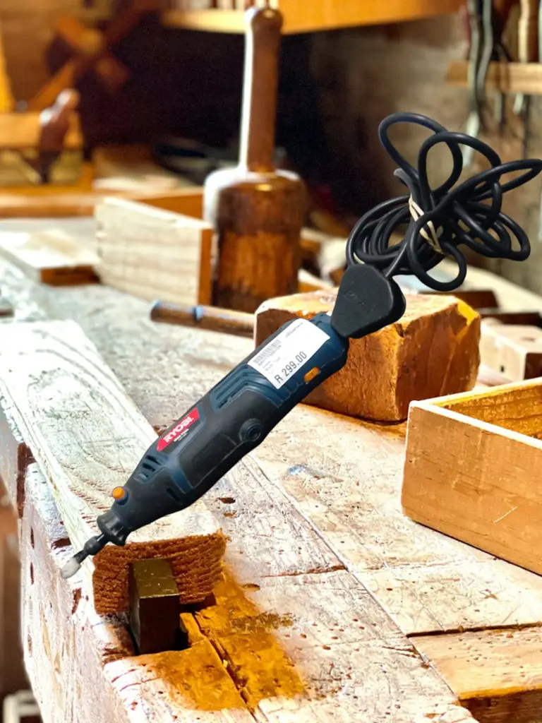 Ryobi Cht-40K I No Accesories