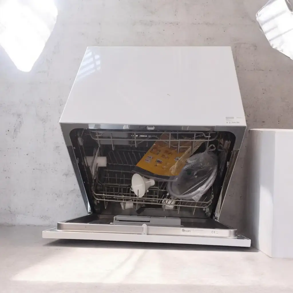 Swan Sdw8w Dishwasher - View 2