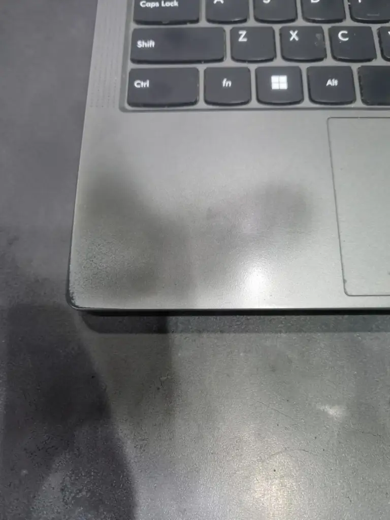 Proline Notebook C146r7k 256Gb Ssd Please Note Burn On The Left Corner - View 2