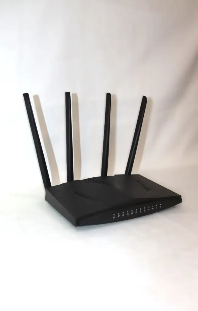 D-Link Dwr-956M Fibre/Lte Wi-Fi Ac1200 Dual Band Gigabit Router - View 4