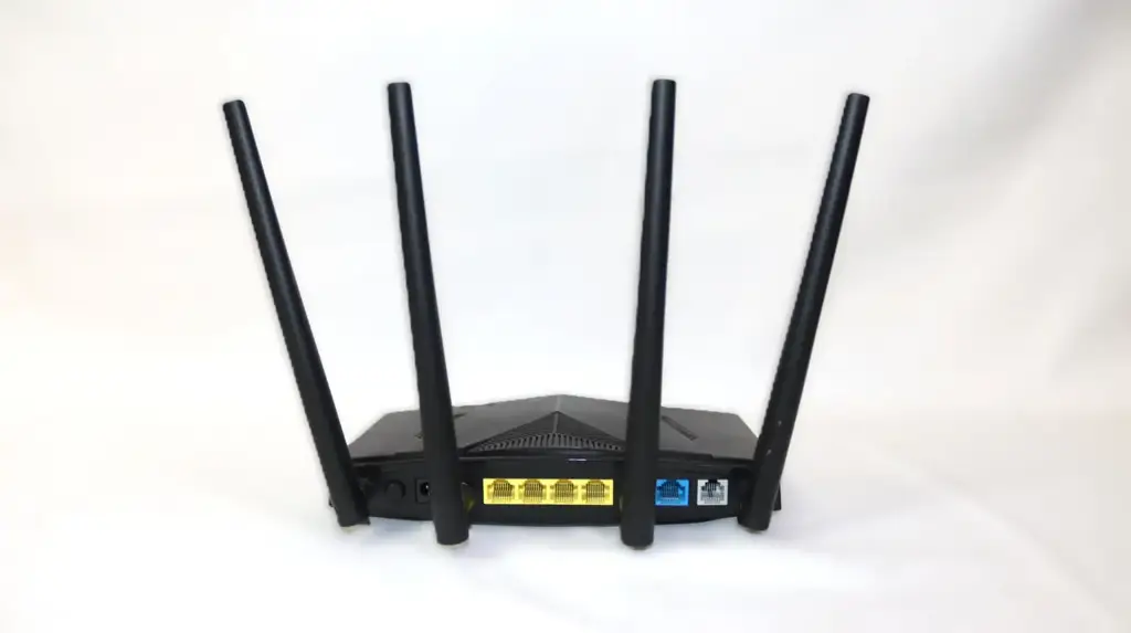 D-Link Dwr-956M Fibre/Lte Wi-Fi Ac1200 Dual Band Gigabit Router - View 5