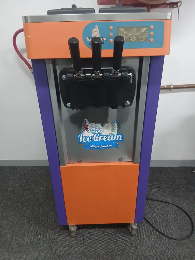 Finest Selection Ice Cream Maker Machine (Store Collection)