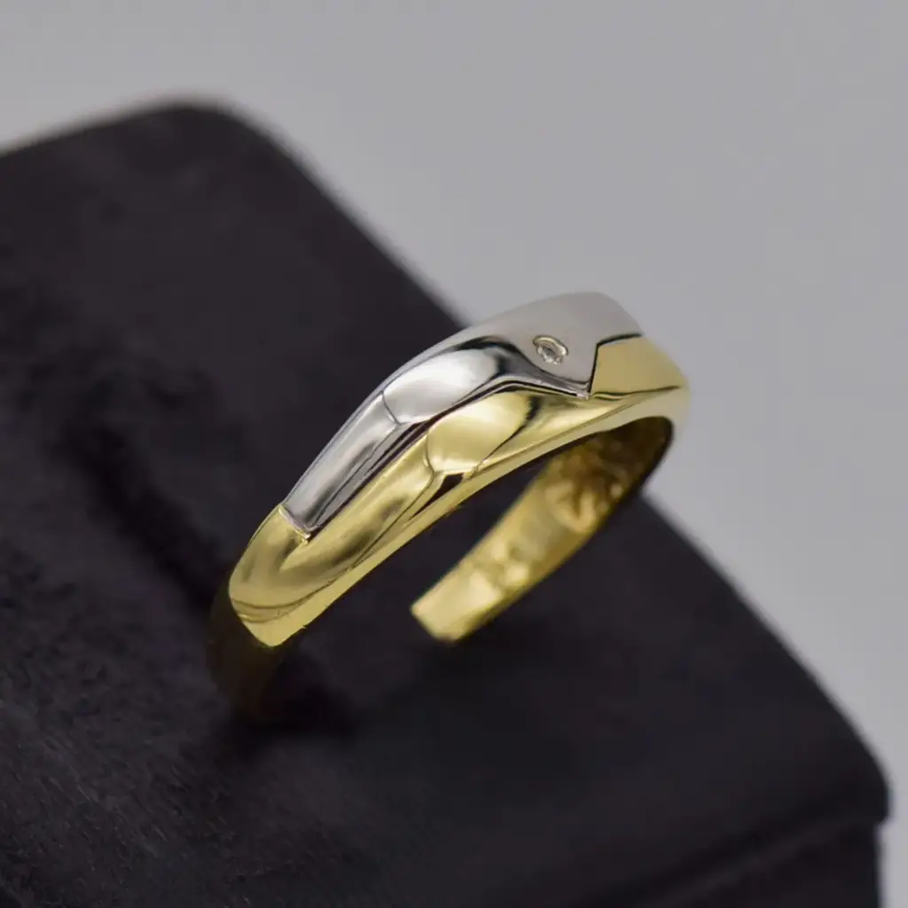 9ct Two Tone Men's Ring - View 2