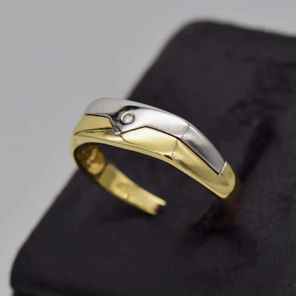 9ct Two Tone Men's Ring - View 3