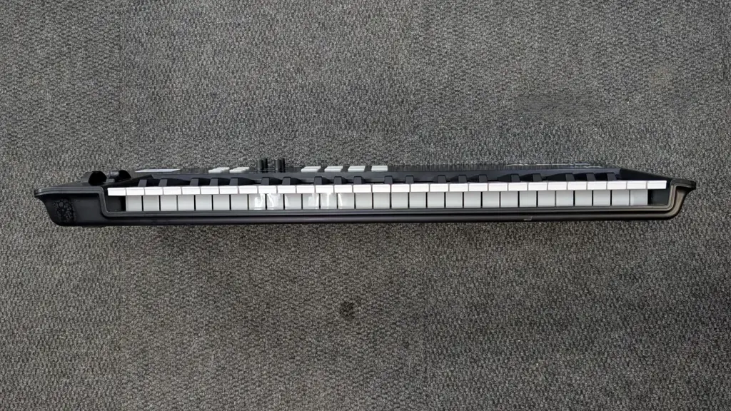 Alesis V49 Usb Midi Keyboard Controller | Mkii | 49-Key - View 2