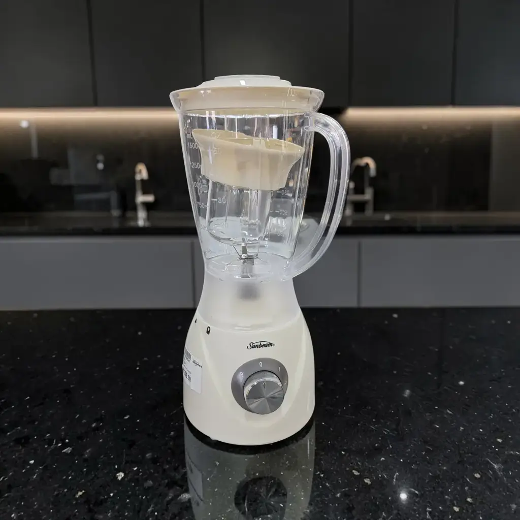 Sunbeam 2-In-1 Plastic Blender
