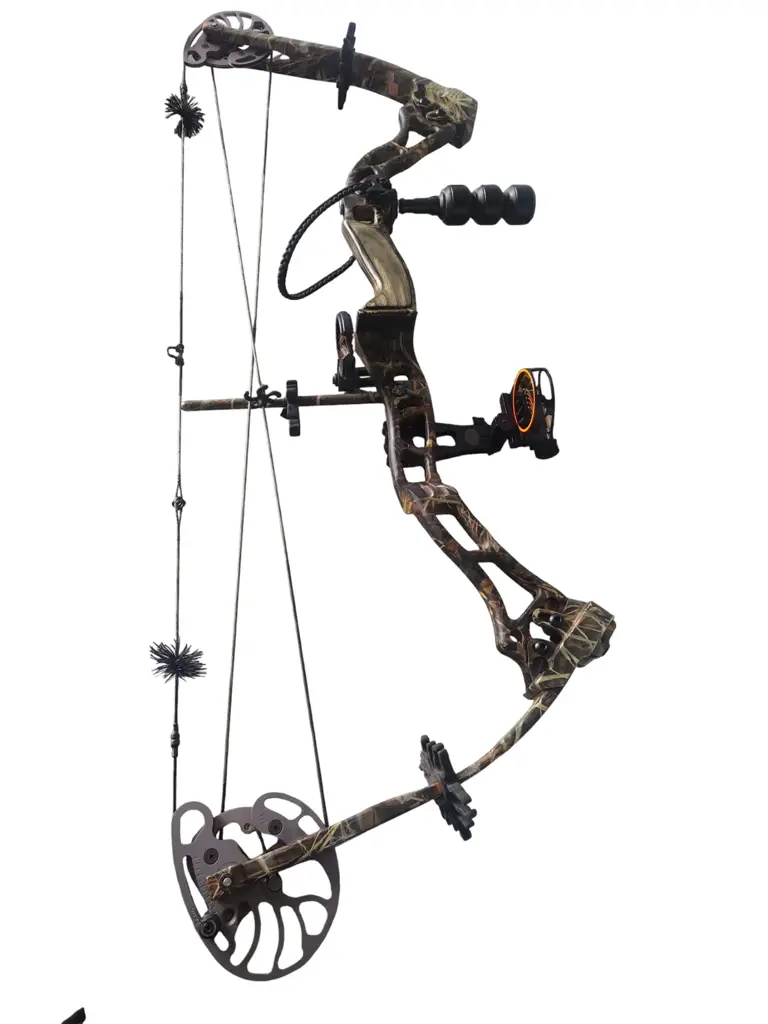 Bowtech Allegiance Bow With Arrows - View 4