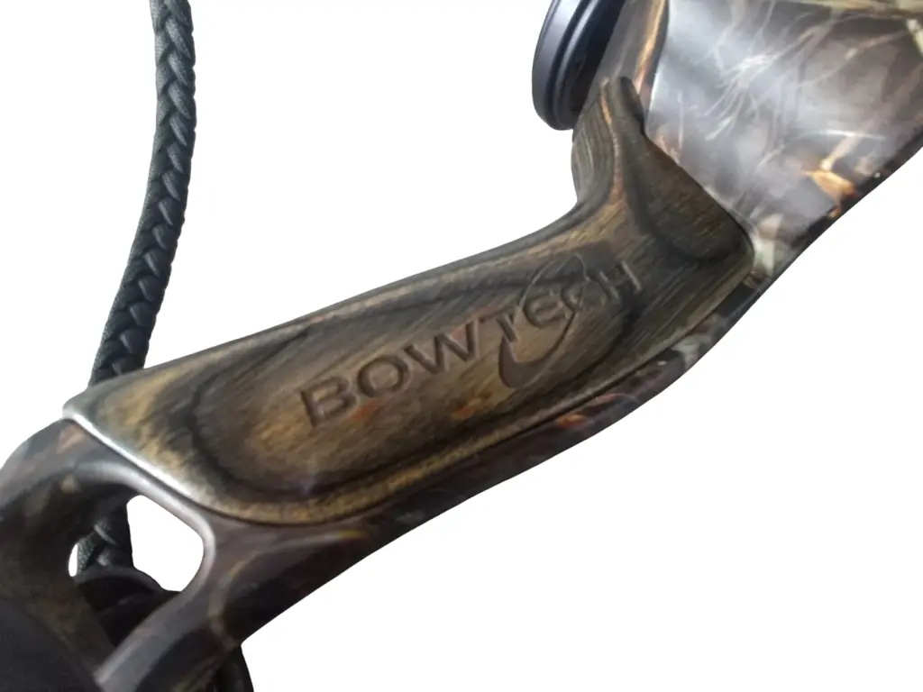 Bowtech Allegiance Bow With Arrows - View 19