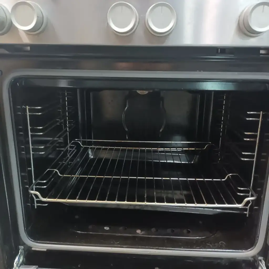 Bosch Freestanding 4-Burner Gas Hob Cooker Stove with Gas Oven HGA120E50Z (In-Store Collection) - View 2