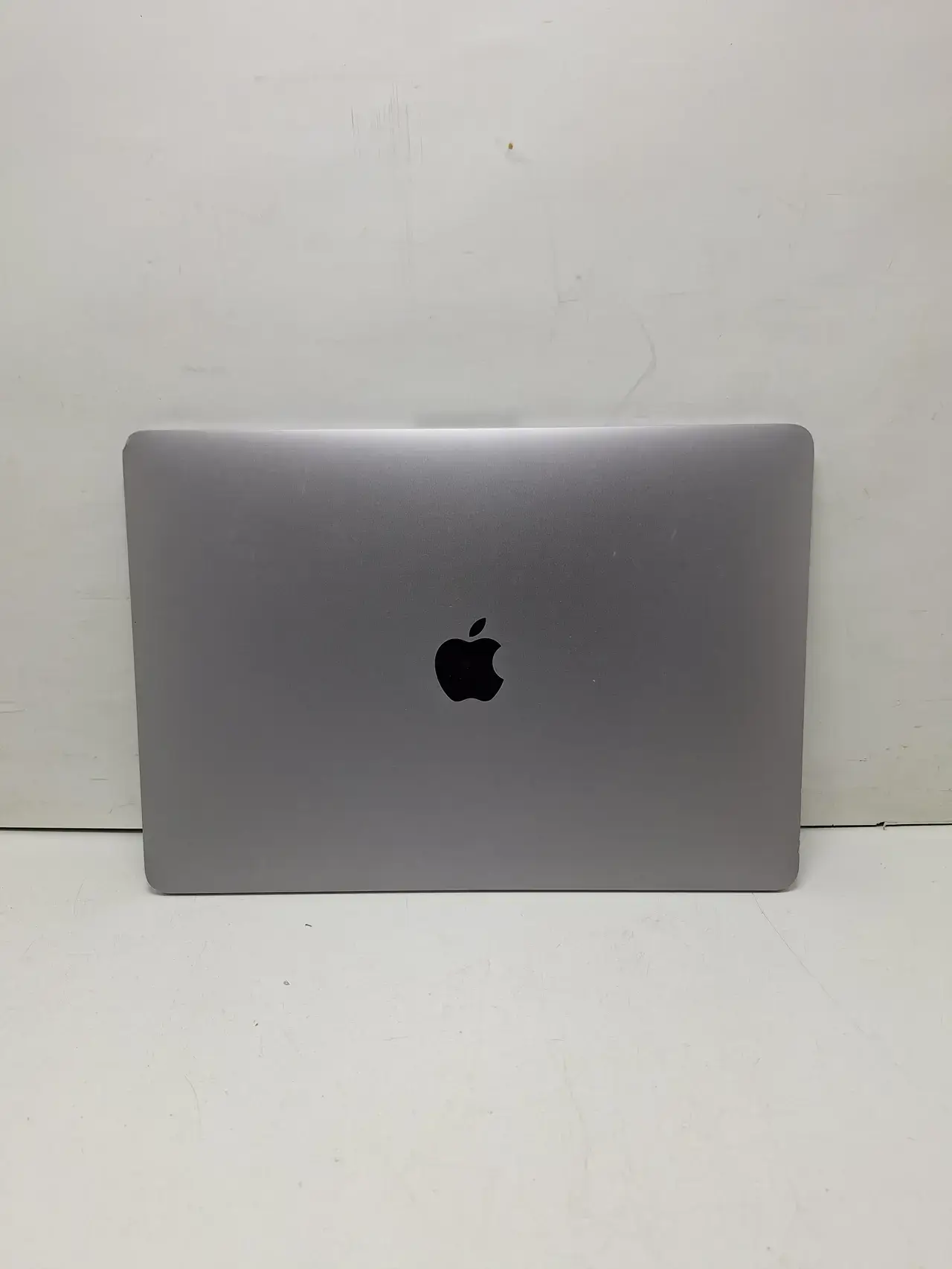 Apple Macbook Pro 2017 | Model: 3146 | Service Recommended - View 3