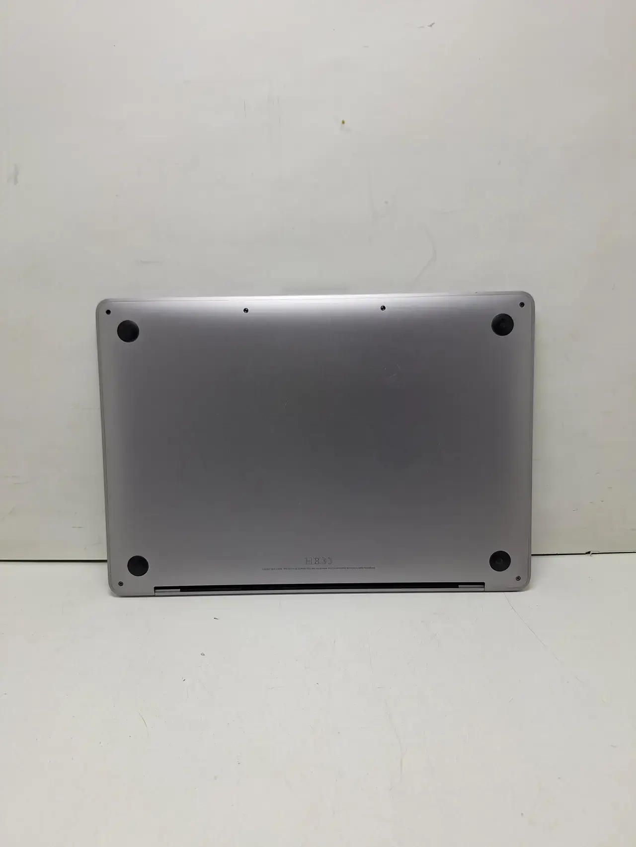 Apple Macbook Pro 2017 | Model: 3146 | Service Recommended - View 4