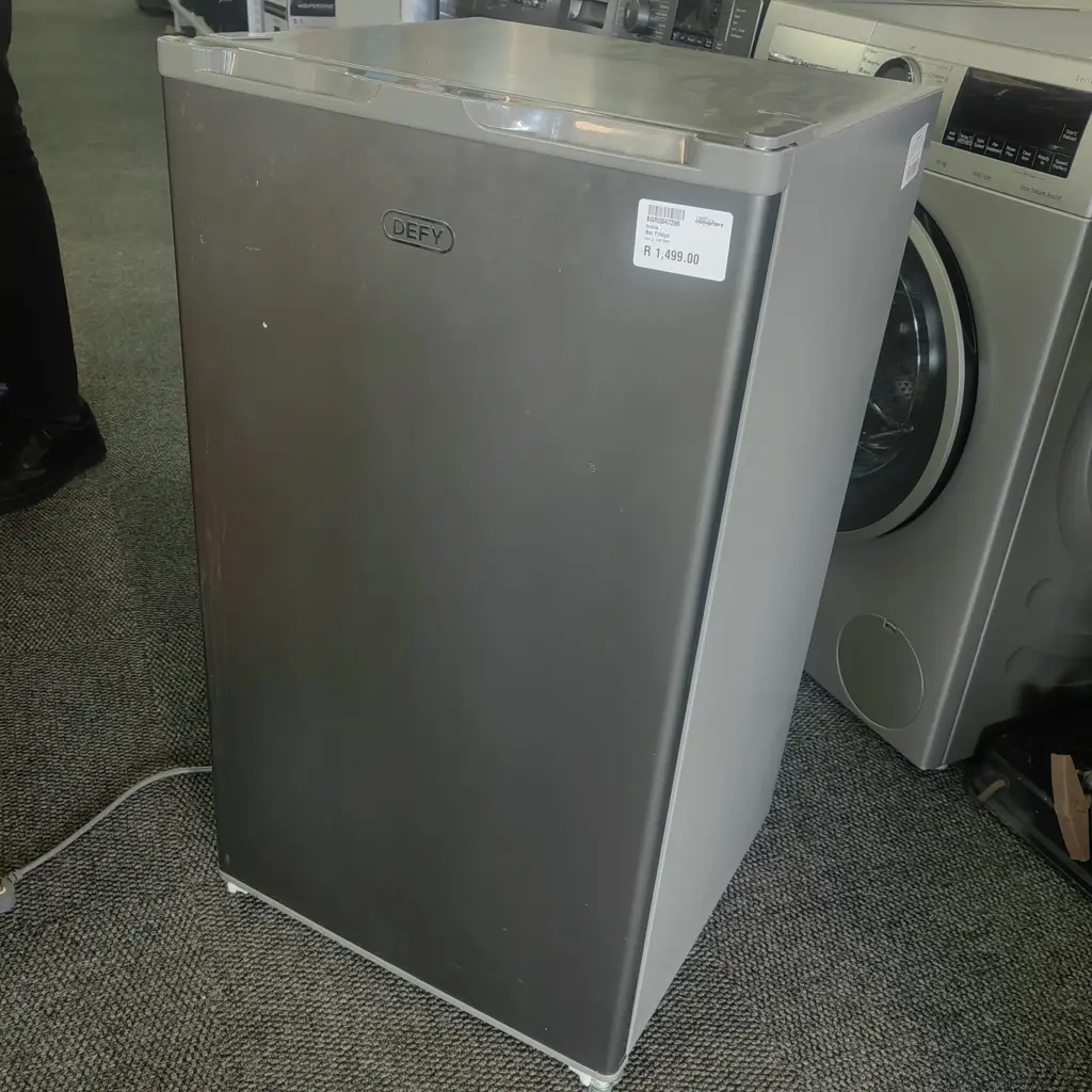 Bar Fridge Defy Dbf90m 90-Litre Free-Standing - View 2