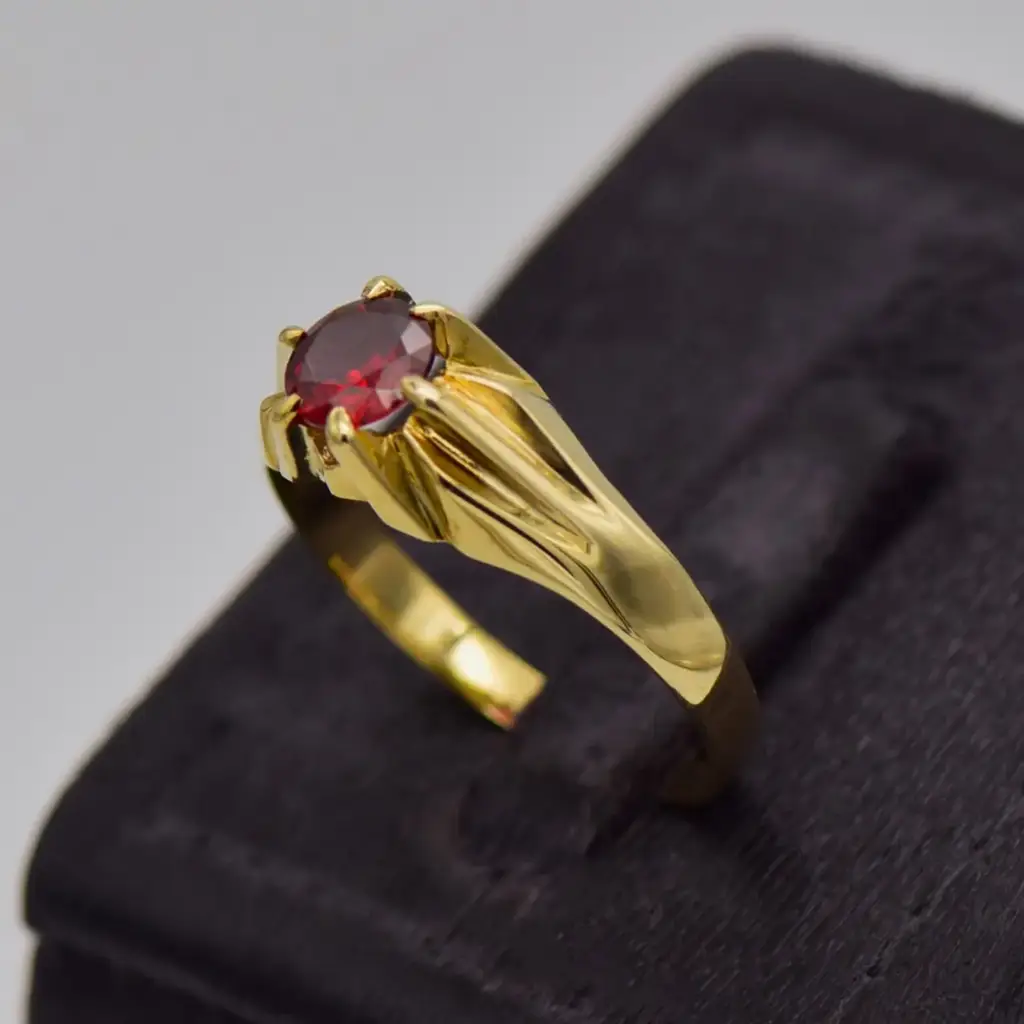 10ct Yellow Gold Men's Ring - View 3