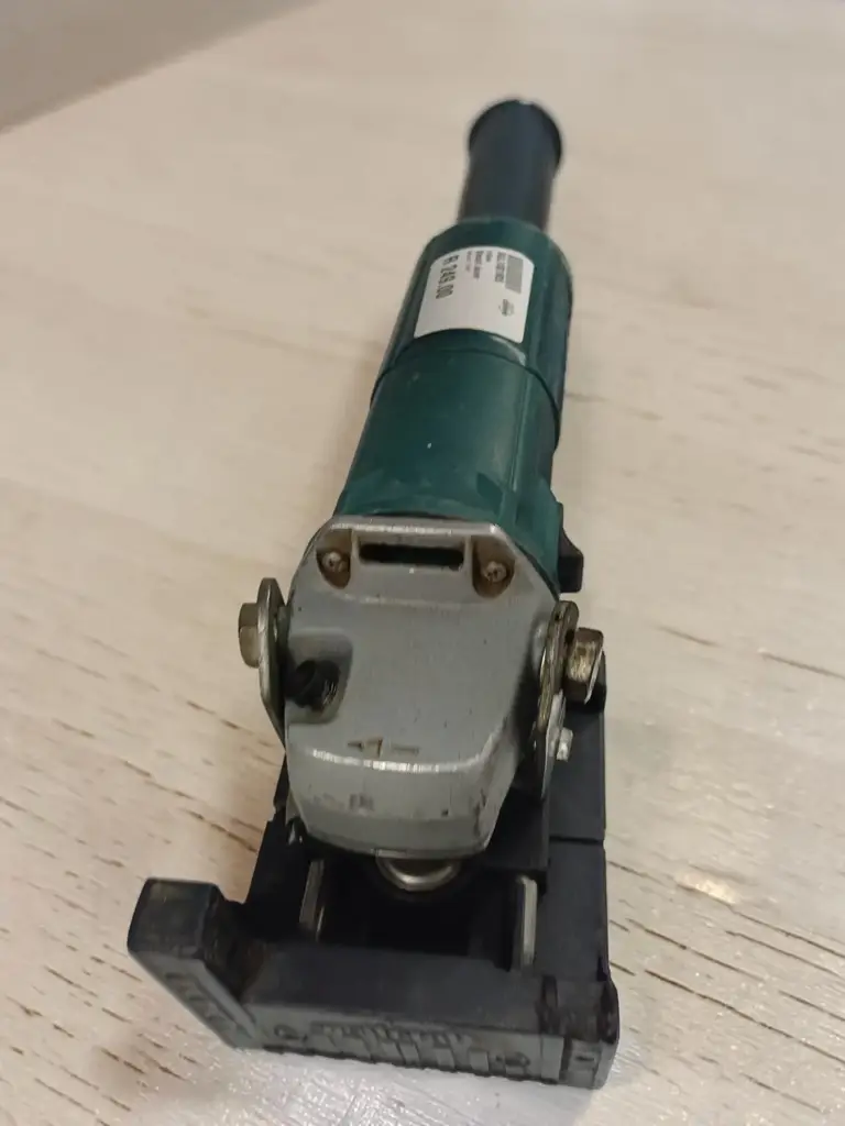 Bosch 1347 Angle Grinder