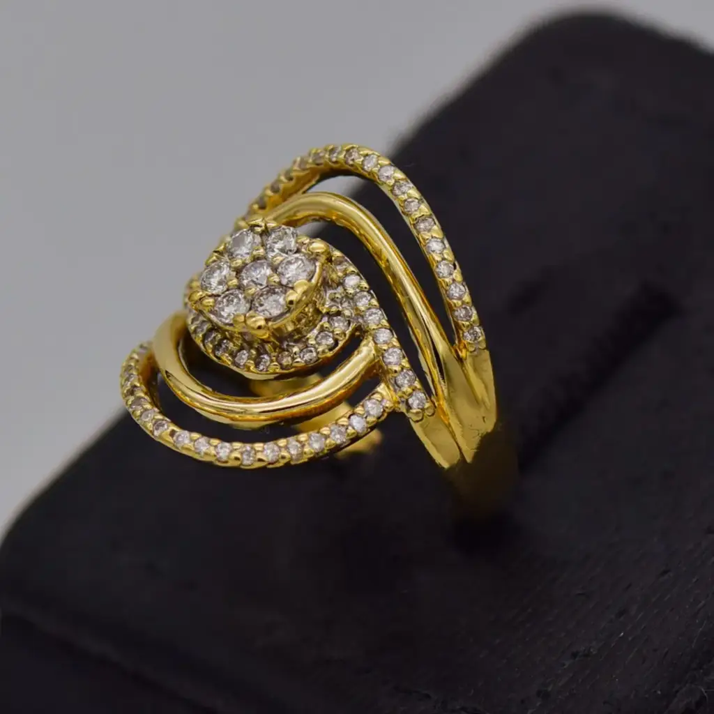 18ct Yellow Gold Engagement Ring - View 3