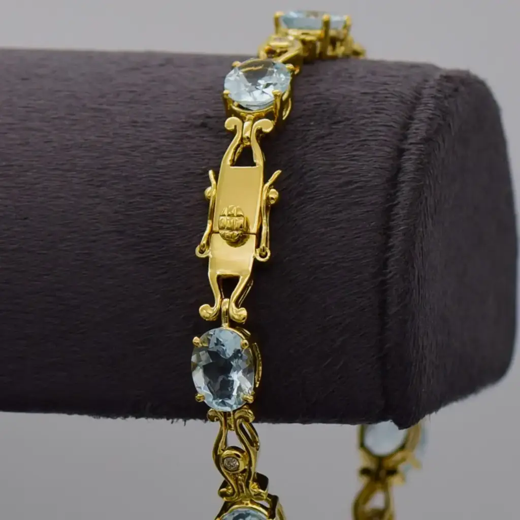 18ct Yellow Gold Tennis Bracelet - View 2