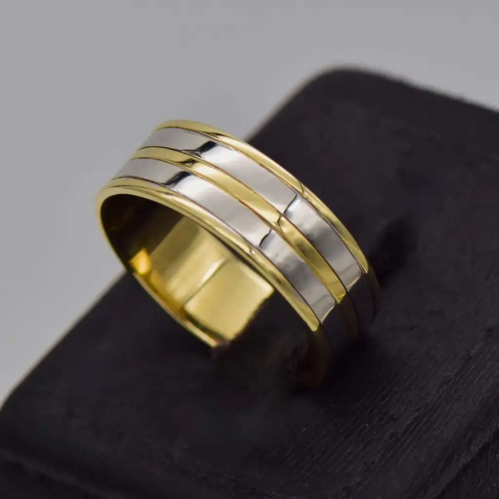 9ct Two Tone Wedding Band Patterned - View 3