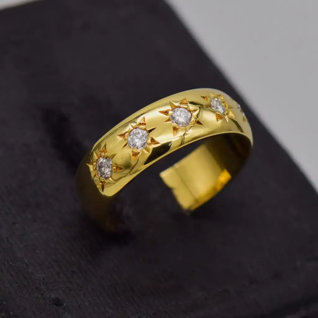 15ct Yellow Gold 5 Stone Wedding Band - View 2