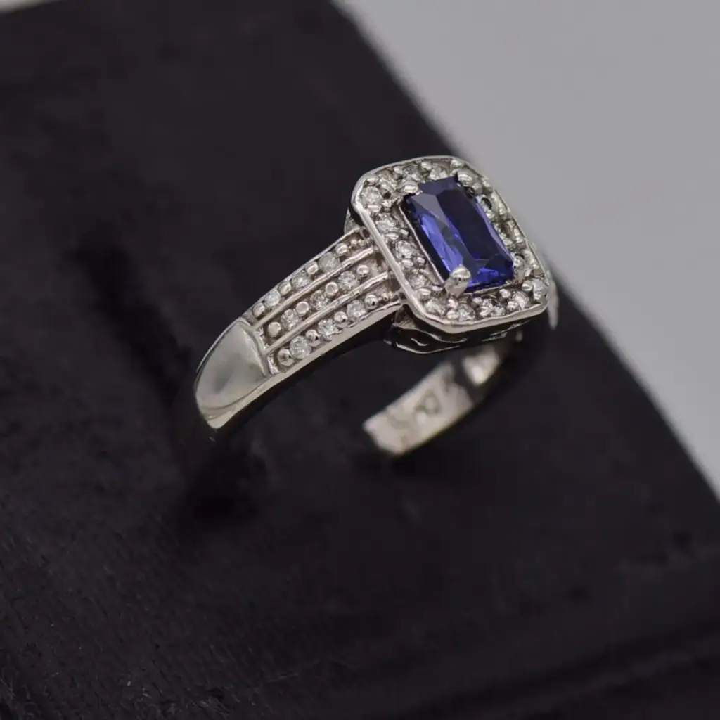 18ct White Gold Dress Ring - View 2