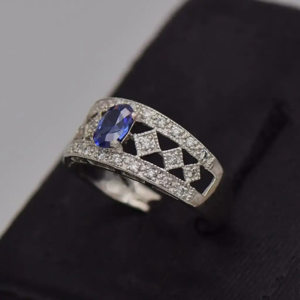 18ct White Gold Dress Ring - View 3