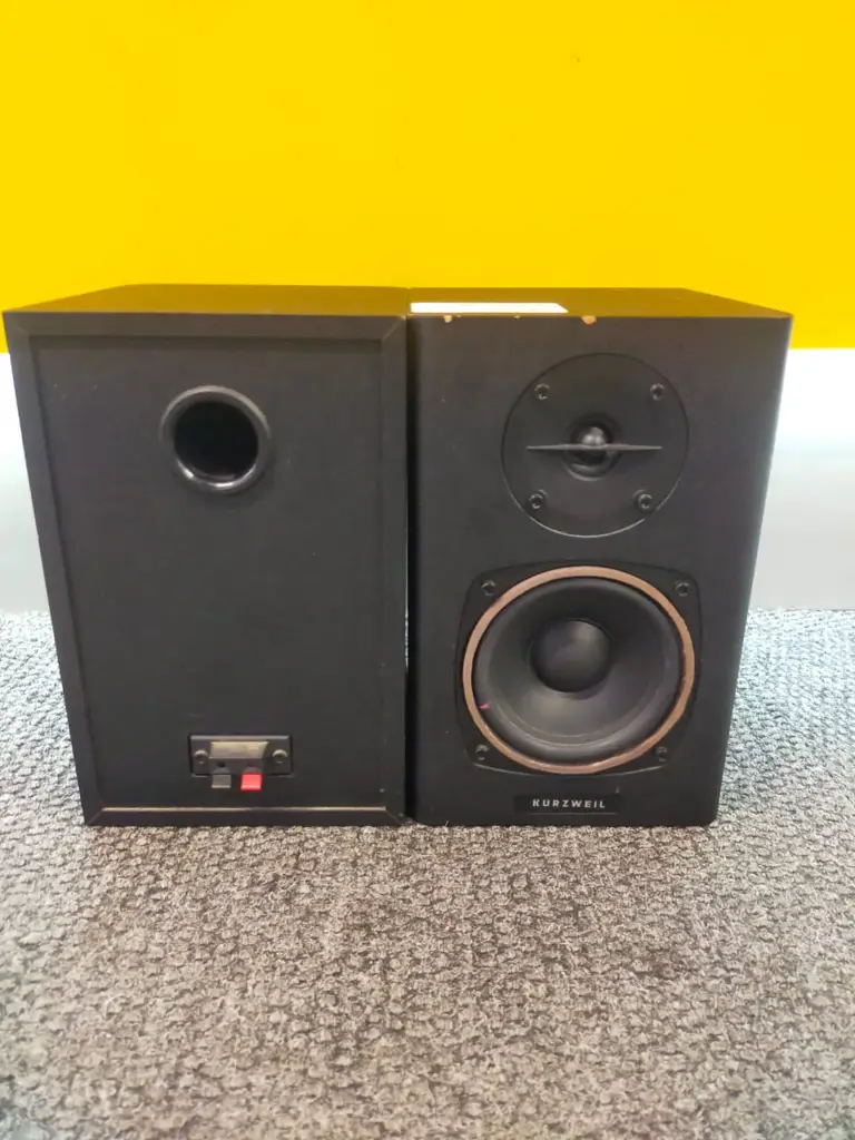 Kurzweil Ks-40A Studio Monitors - View 5