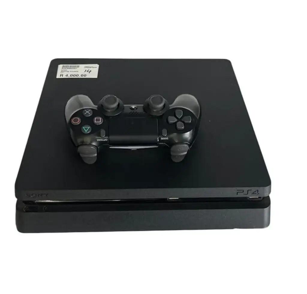 Playstation 4 Gaming Console