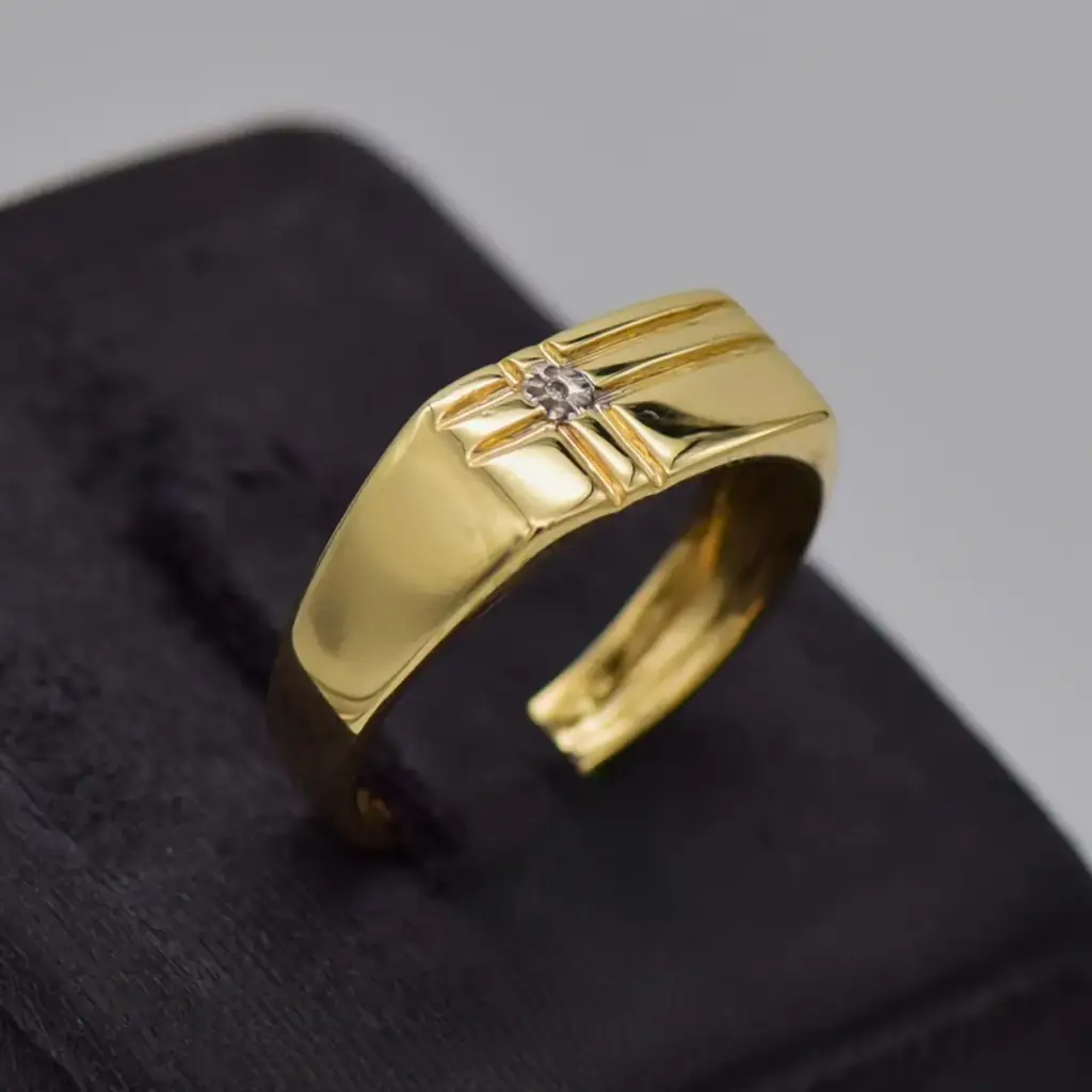 9ct Yellow Gold Men's Ring - View 2