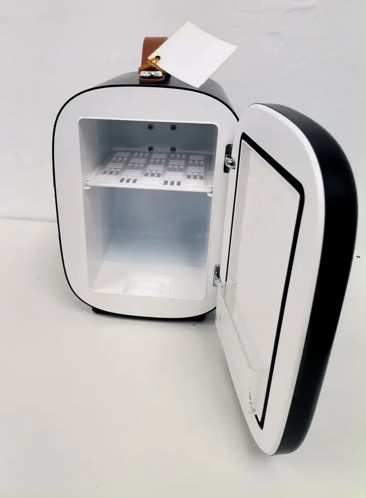 5.5L Fridge Cooler/Warmer 12V Cl-Sd-127-B
