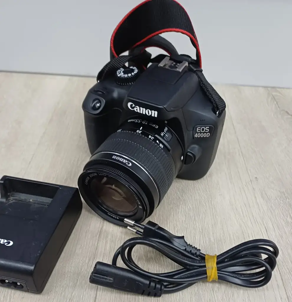 Canon 4000D Camera - View 2