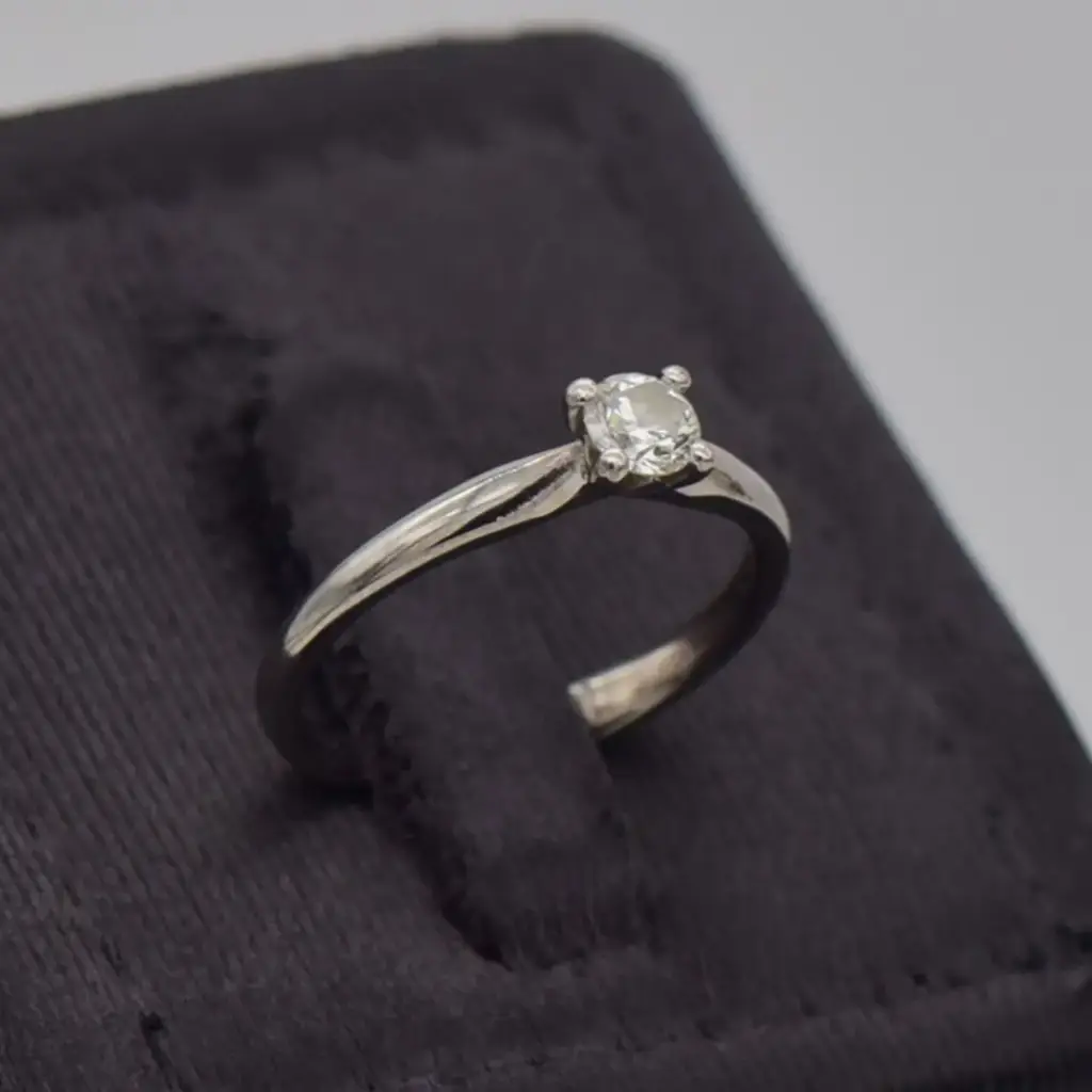 18Ct White Gold Engagement Ring - View 2