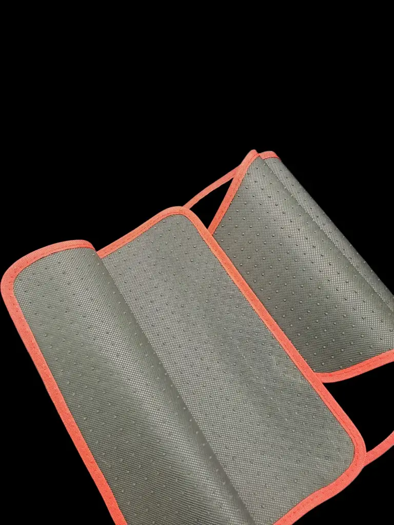 Universal Car 4Pcs Floor Mats - View 3