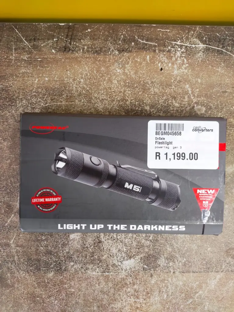 M5 Gen3 - 2,030 Lumen Edc High Power Flashlight - View 2