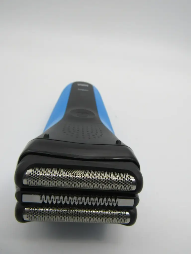 Braun Shaver Series 3 - View 2