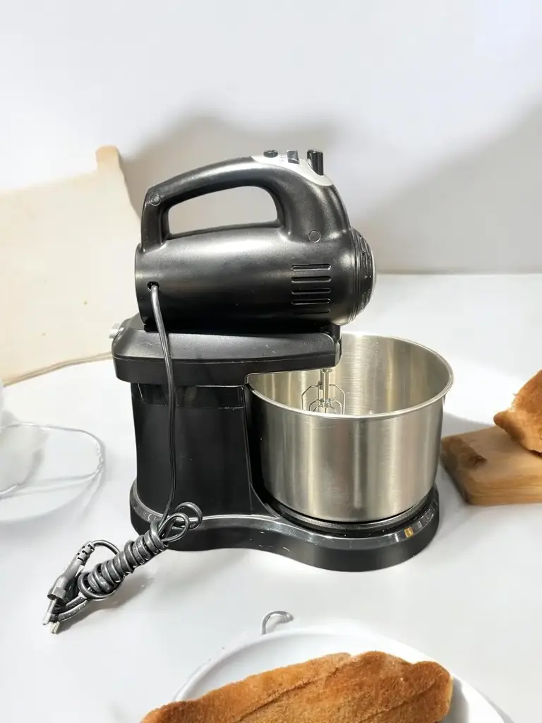 Russell Hobbs - Deluxe Pro Mixer - View 3
