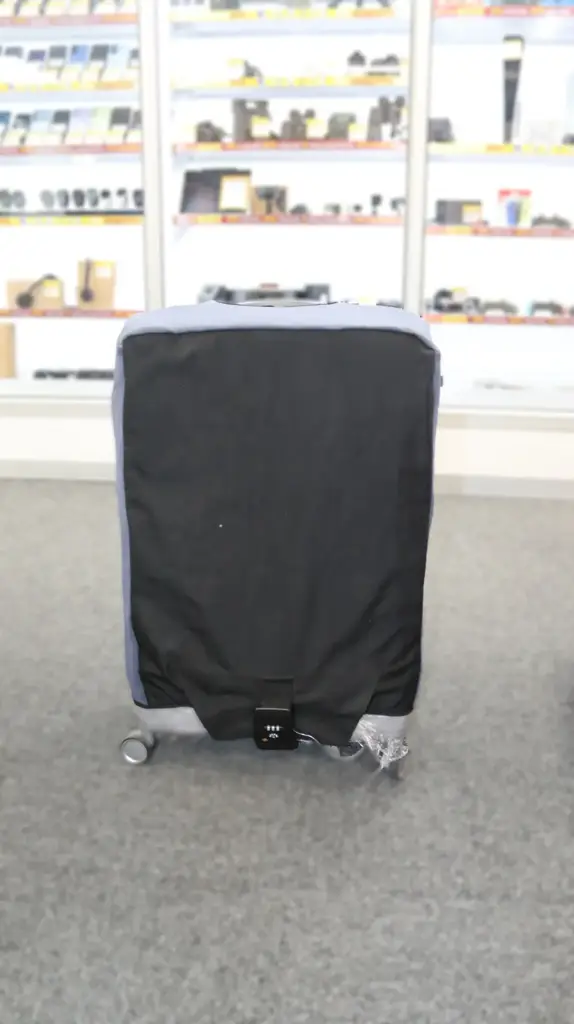 Luggage Glove Medium Protective Suitcase Cover - View 3
