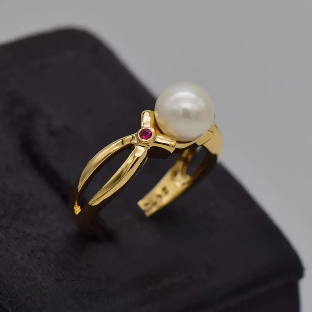 18ct Yellow Gold Dress Ring Pearl - View 2