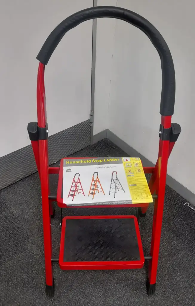 Totally 2 Step Ladder