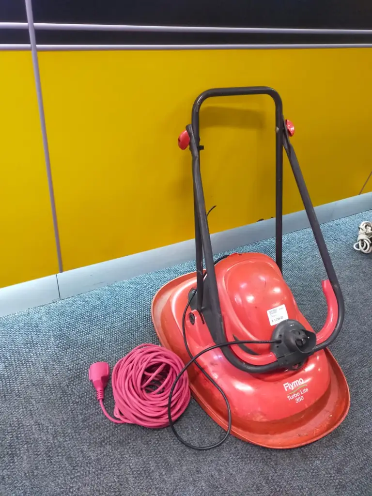 Flymo Turbo Lite 250 Hover Lawnmower 1400W - View 3