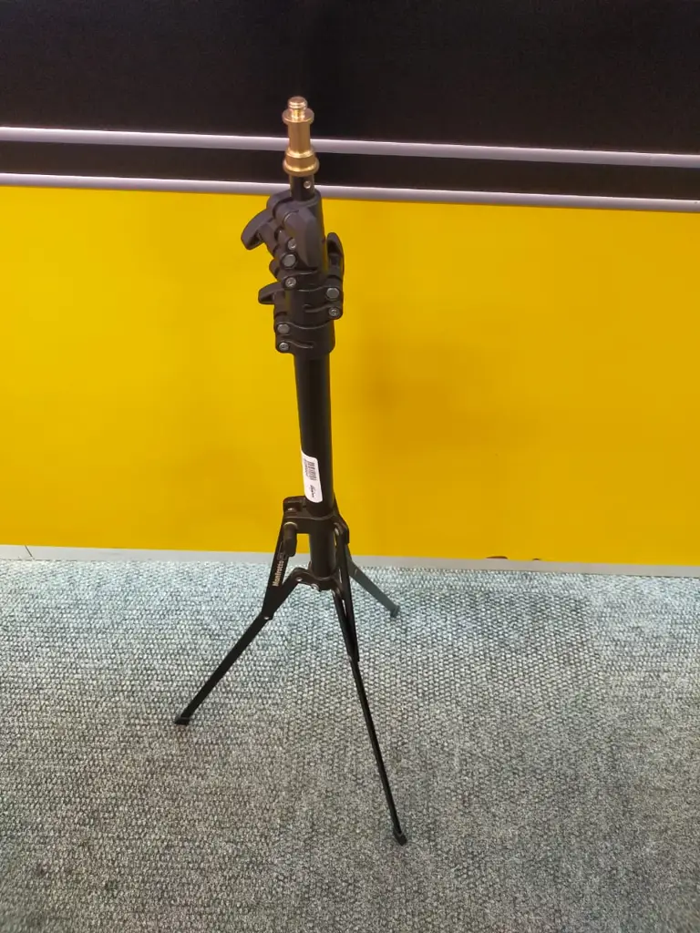 Manfrotto 5001B-1 Light Stand - View 3